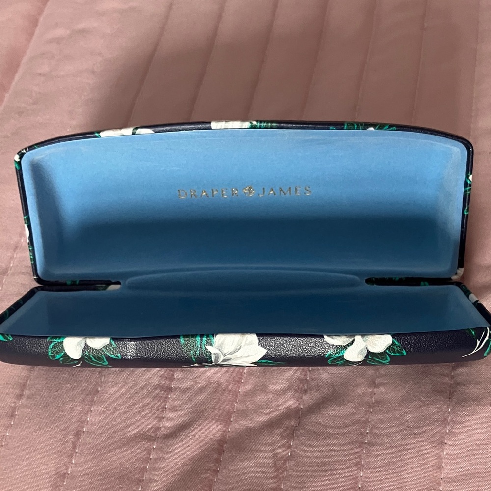Draper James floral eyeglass case - Picture 2 of 7